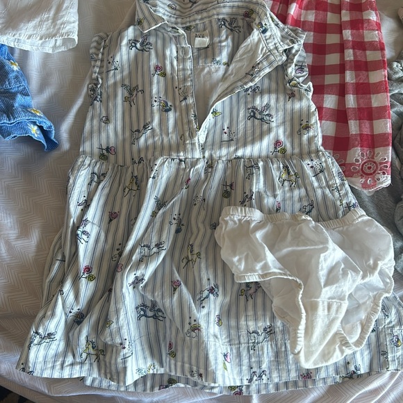 3 Baby Gap Girls Summer Dresses with Bloomers - 2T - Picture 2 of 4